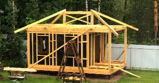 Сарай из бруса 100х100 в ельце - строительство под ключ | Строй-Елц от 42217 руб.